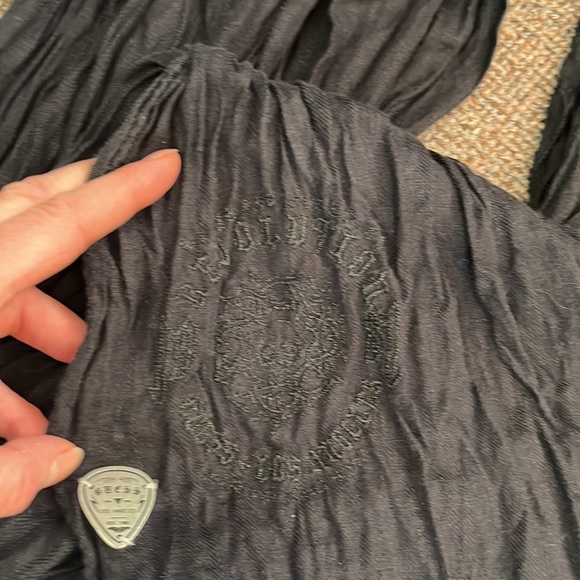 Guess scarf - Picture 2 of 6